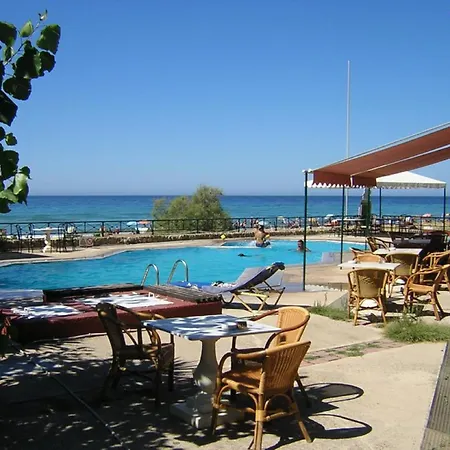 Aqua Seafront Corfu House With Garden Case de vacanță Glyfada (Corfu)