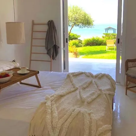 Aqua Seafront Corfu House With Garden Case de vacanță Glyfada (Corfu)